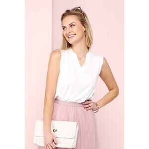 NWT - WHITE V NECK SLEEVELESS TOP - Medium